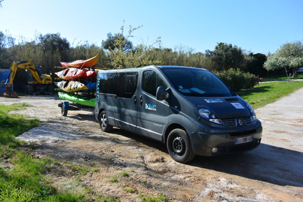 594 - Hyères - 06 avril 2015 - 17h01 - Presqu'Île de Giens - camion club et remorque