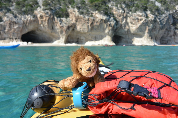 Cékalomi devant la Spiaggia di Cala Luna